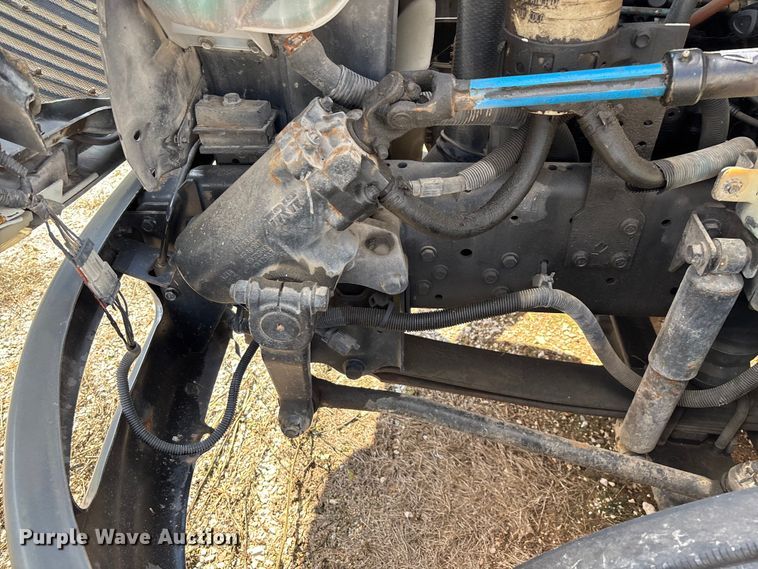 image for item ED2256 2007 International 4300 flatbed truck