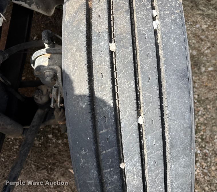 image for item ED2256 2007 International 4300 flatbed truck