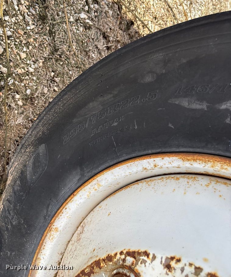 image for item ED2256 2007 International 4300 flatbed truck