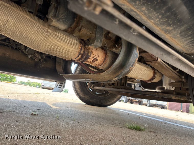 image for item ED2263 2014 Kenworth T660 semi truck