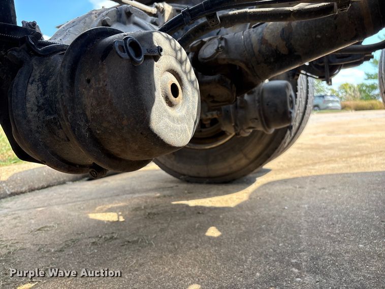 image for item ED2263 2014 Kenworth T660 semi truck