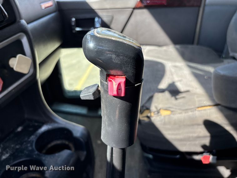 image for item ED2263 2014 Kenworth T660 semi truck