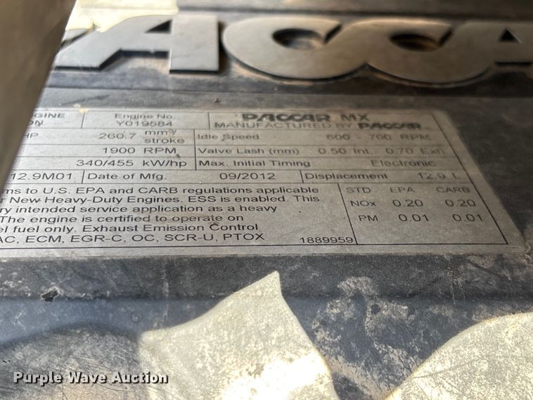 image for item ED2263 2014 Kenworth T660 semi truck