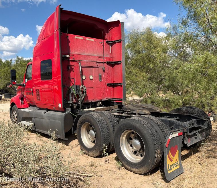 image for item ED5917 2019 International LT625 semi truck