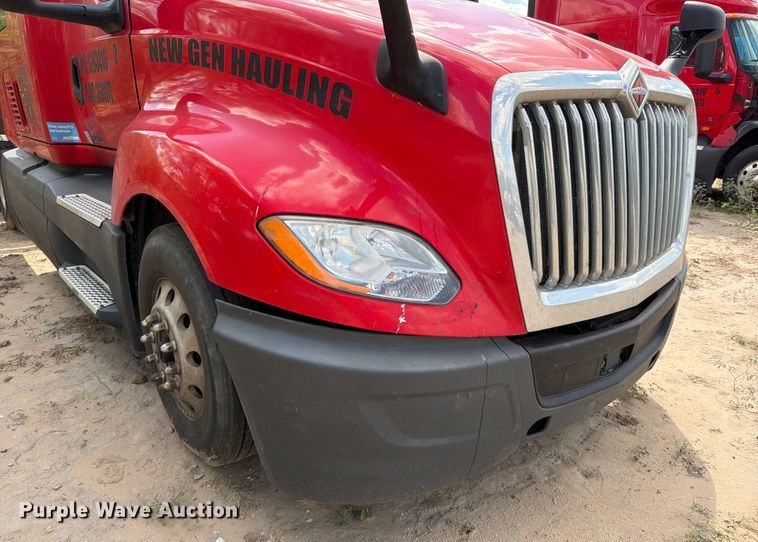 image for item ED5917 2019 International LT625 semi truck