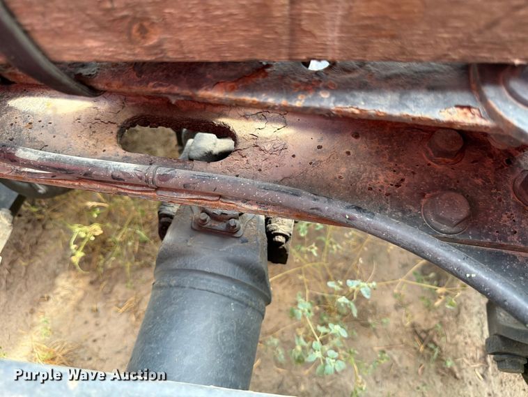 image for item ED5917 2019 International LT625 semi truck