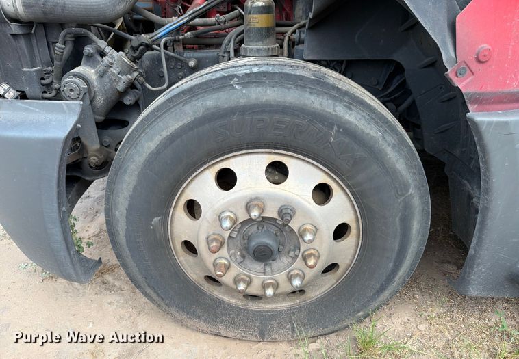 image for item ED5917 2019 International LT625 semi truck