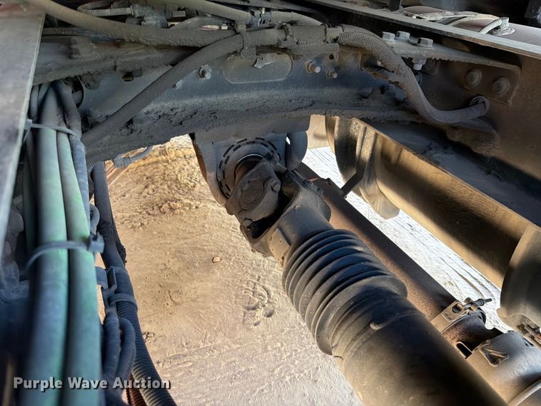 image for item ED5918 2019 International LT625 semi truck