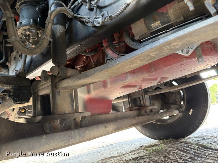 image for item ED5918 2019 International LT625 semi truck