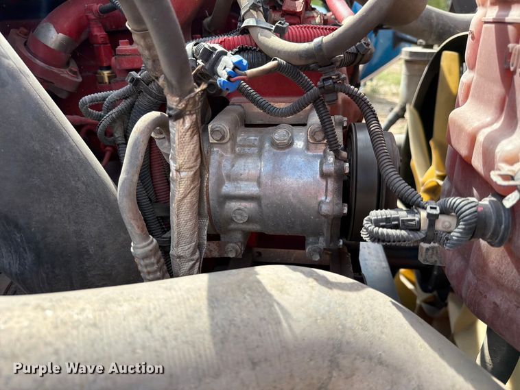 image for item ED5918 2019 International LT625 semi truck