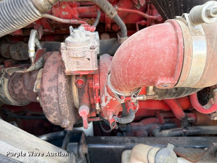 image for item ED5918 2019 International LT625 semi truck