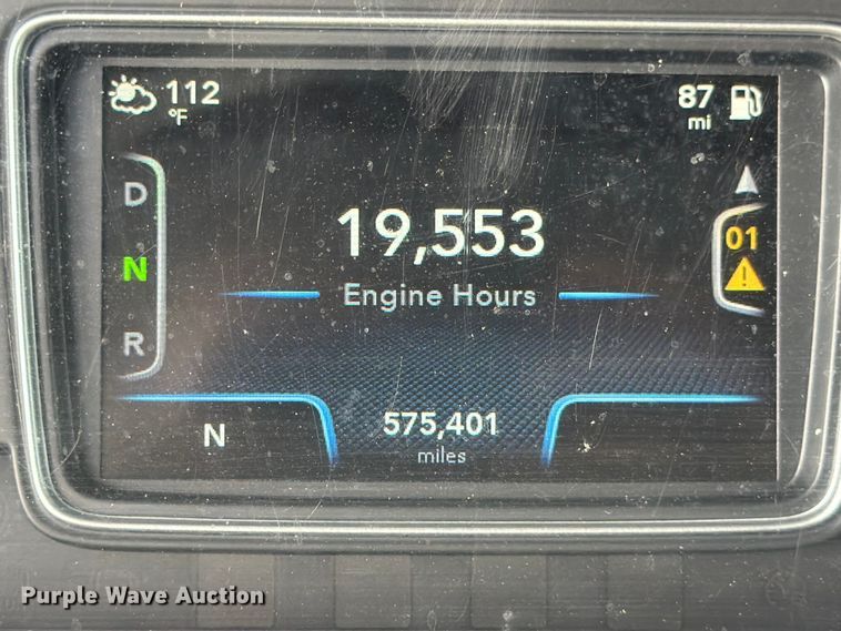 image for item ED5919 2019 International LT625 semi truck