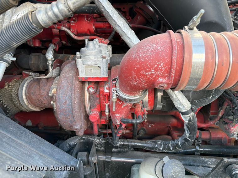 image for item ED5919 2019 International LT625 semi truck