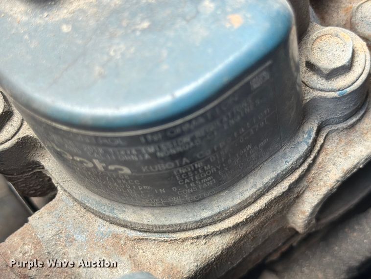 image for item ED5920 2019 International LT625 semi truck