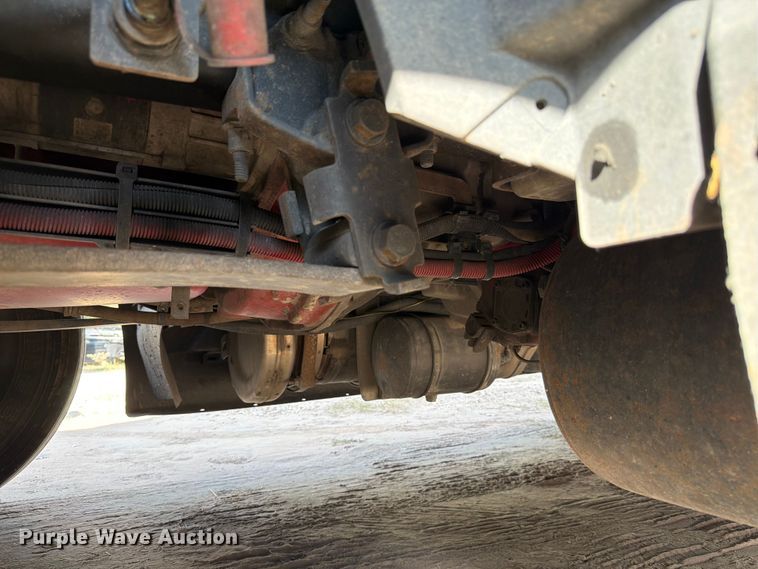 image for item ED5920 2019 International LT625 semi truck