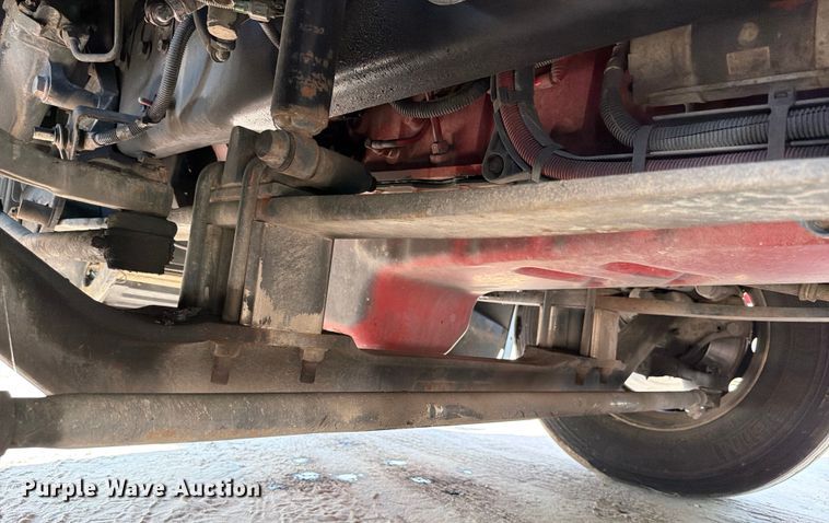 image for item ED5920 2019 International LT625 semi truck