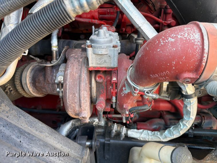 image for item ED5920 2019 International LT625 semi truck