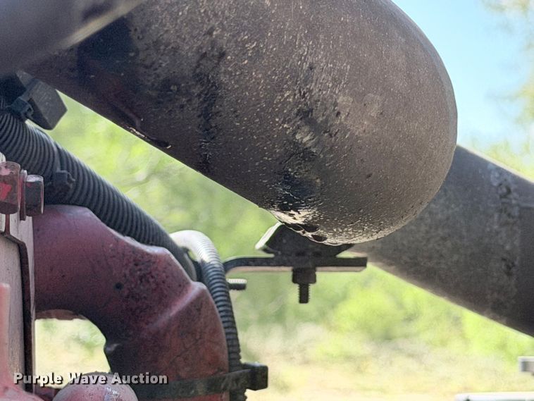 image for item ED5920 2019 International LT625 semi truck