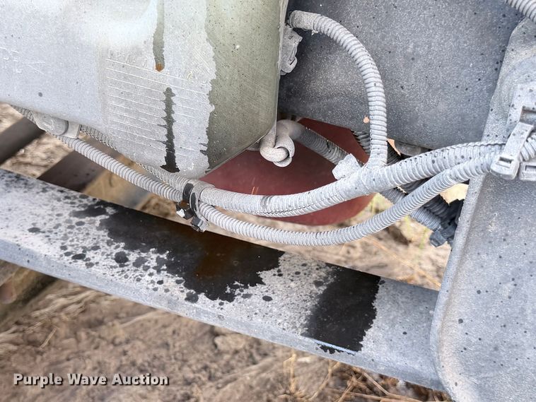 image for item ED5920 2019 International LT625 semi truck