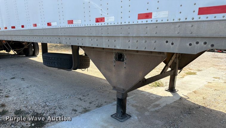 image for item ED5921 1997 Hyundai VT2530152JSA dry van trailer