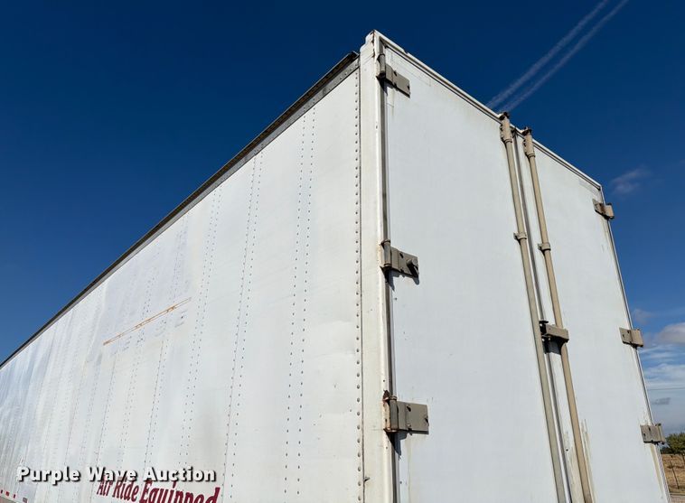 image for item ED5921 1997 Hyundai VT2530152JSA dry van trailer