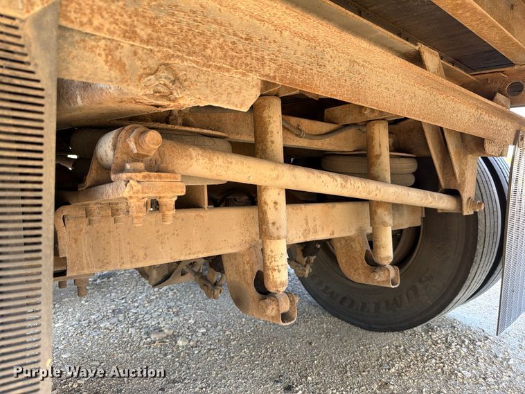 image for item ED5921 1997 Hyundai VT2530152JSA dry van trailer