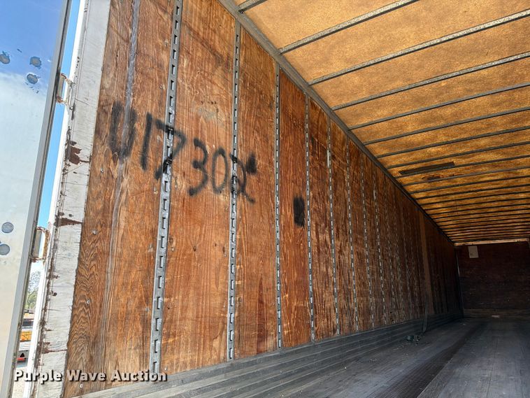 image for item ED5921 1997 Hyundai VT2530152JSA dry van trailer