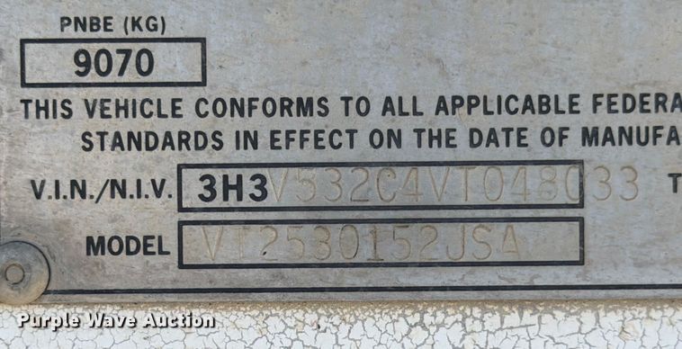 image for item ED5921 1997 Hyundai VT2530152JSA dry van trailer