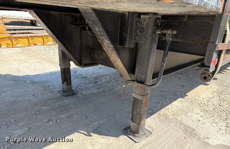 image for item ED5925 2013 Neville Built drop deck equipment trailer