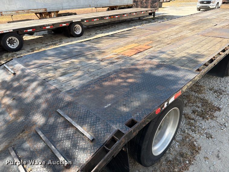 image for item ED5925 2013 Neville Built drop deck equipment trailer