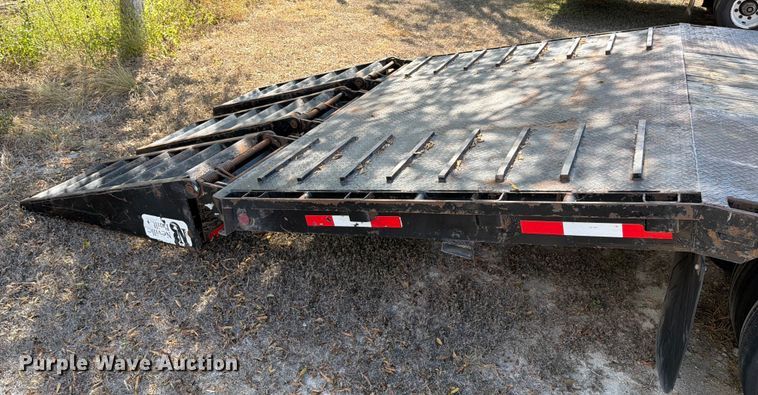 image for item ED5925 2013 Neville Built drop deck equipment trailer