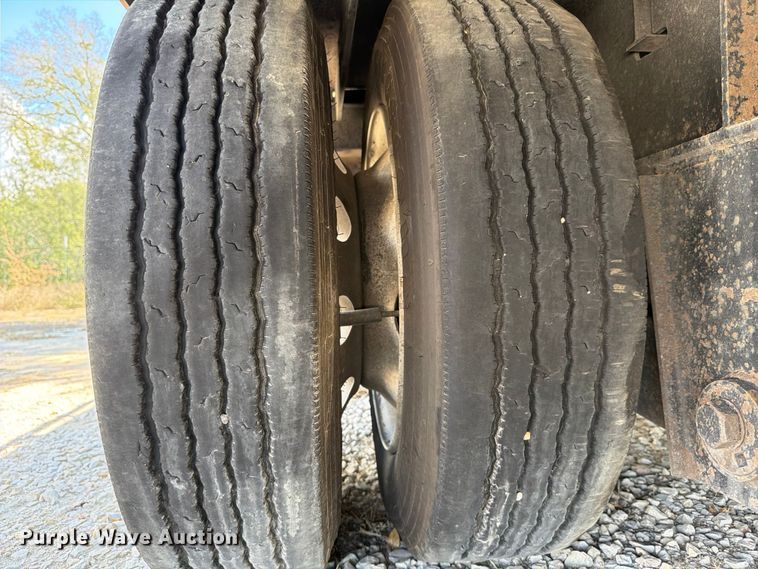 image for item ED5925 2013 Neville Built drop deck equipment trailer