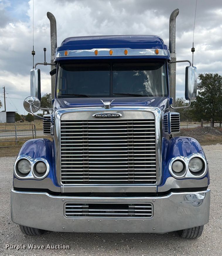 CAMIóN CAMAROTE 2020 FREIGHTLINER