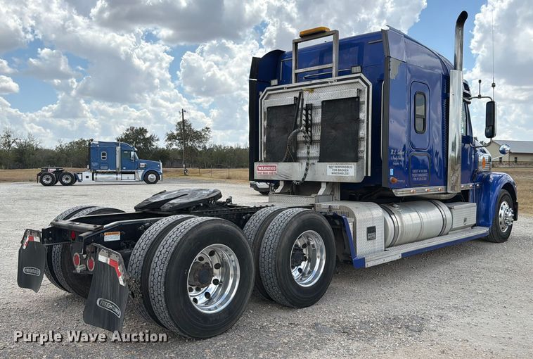CAMIóN CAMAROTE 2020 FREIGHTLINER
