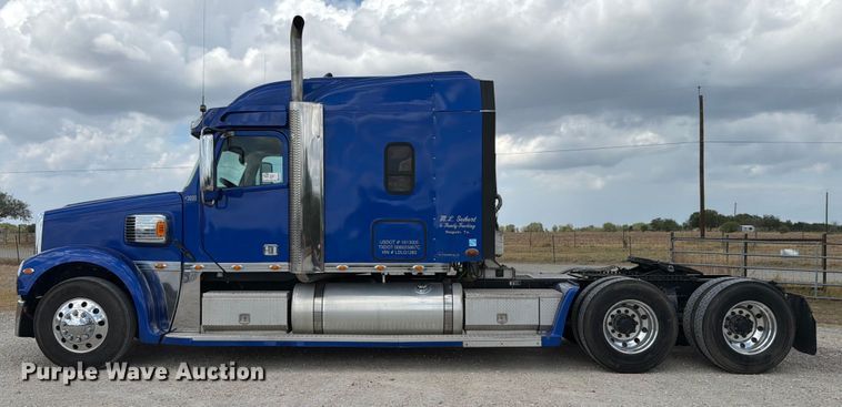 image for item ED5926 2020 Freightliner Coronado glider kit semi truck