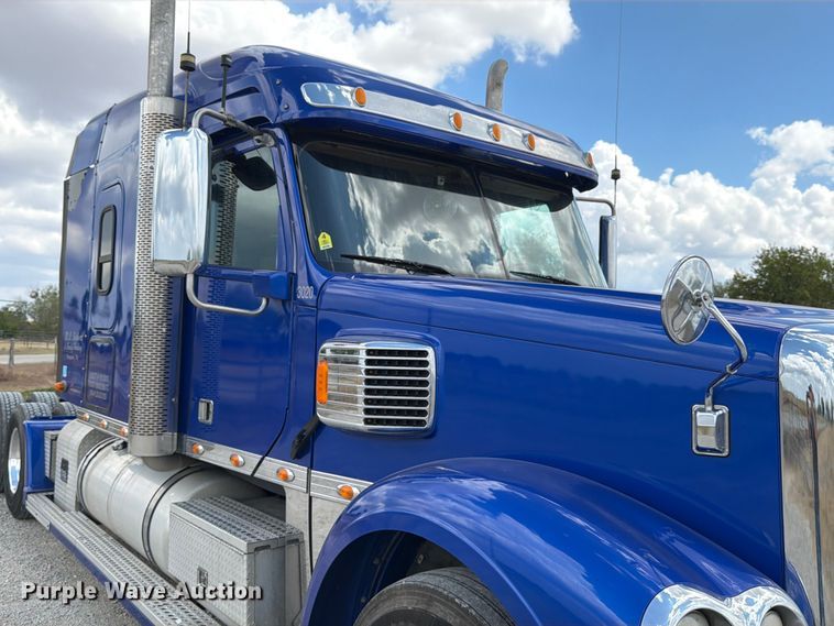 image for item ED5926 2020 Freightliner Coronado glider kit semi truck