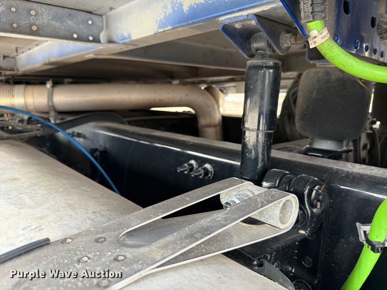 image for item ED5926 2020 Freightliner Coronado glider kit semi truck