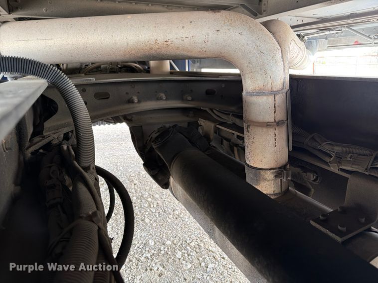 image for item ED5926 2020 Freightliner Coronado glider kit semi truck