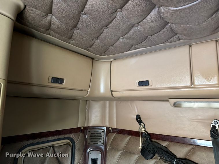 image for item ED5926 2020 Freightliner Coronado glider kit semi truck