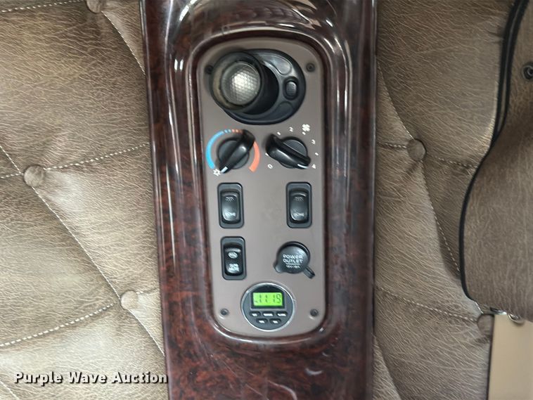 image for item ED5926 2020 Freightliner Coronado glider kit semi truck