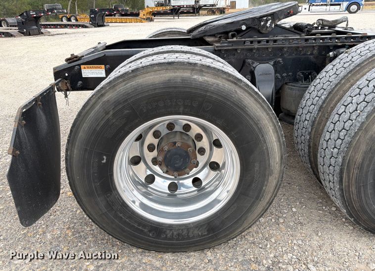 image for item ED5926 2020 Freightliner Coronado glider kit semi truck