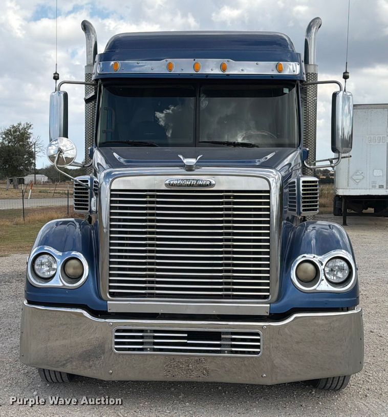 CAMIóN CAMAROTE 2014 FREIGHTLINER