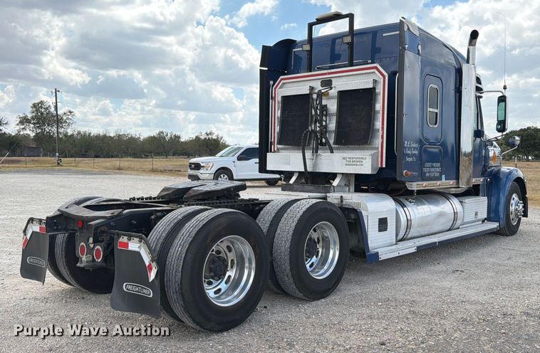 CAMIóN CAMAROTE 2014 FREIGHTLINER
