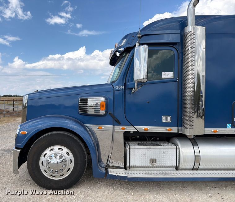 image for item ED5927 2014 Freightliner Coronado glider kit semi truck