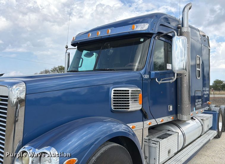 image for item ED5927 2014 Freightliner Coronado glider kit semi truck