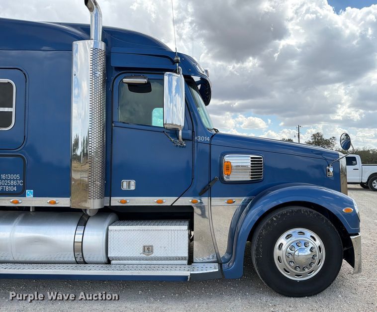 image for item ED5927 2014 Freightliner Coronado glider kit semi truck