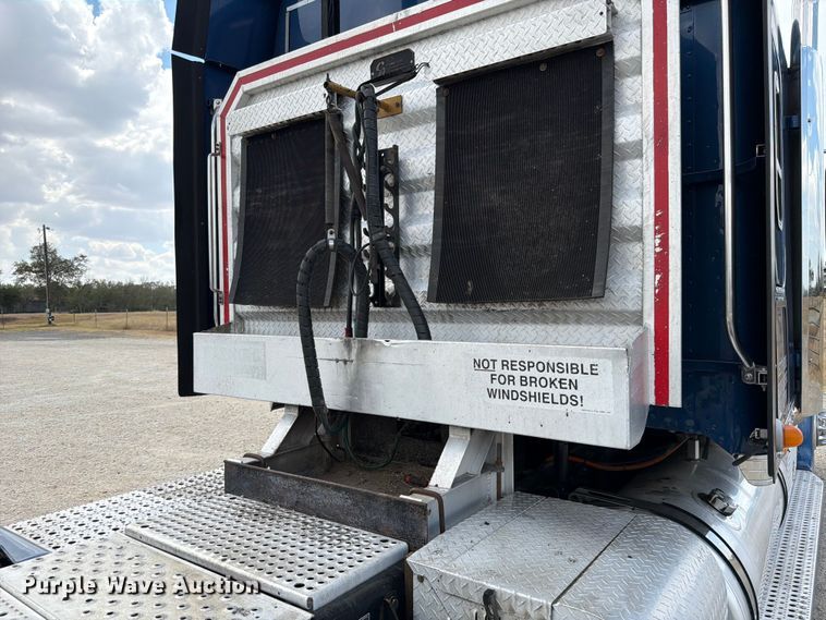 image for item ED5927 2014 Freightliner Coronado glider kit semi truck