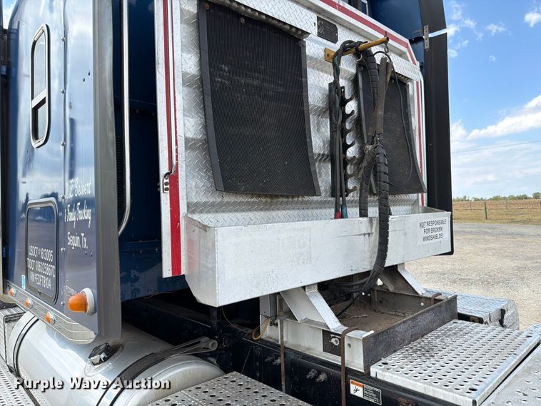 image for item ED5927 2014 Freightliner Coronado glider kit semi truck