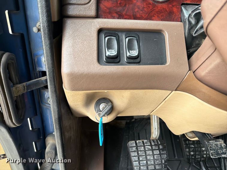 image for item ED5927 2014 Freightliner Coronado glider kit semi truck