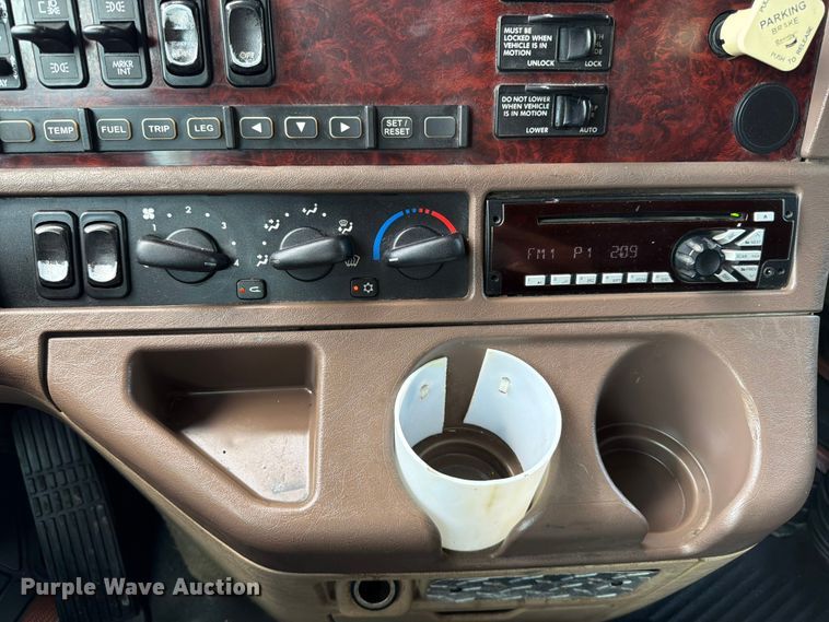 image for item ED5927 2014 Freightliner Coronado glider kit semi truck